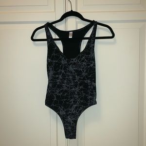 2/$15 American Apparel bodysuit✨